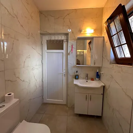 Alacati Stone House Fun - With Private Pool Willa *