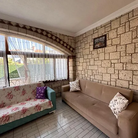 Alacati Stone House Fun - With Private Pool Willa *