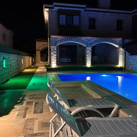Willa Alacati Stone House Fun - With Private Pool